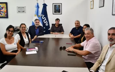 Más prácticas y empleo en salud: estudiantes de enfermería suman oportunidades en clínicas de QUILMES Y ALMIRANTE BROWN