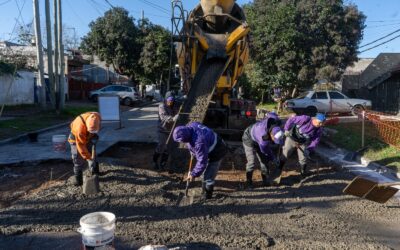 CONTINÚAN LOS TRABAJOS DE BACHEO EN HORMIGÓN EN LOS DIFERENTES BARRIOS DEL DISTRITO CON FONDOS 100% COMUNALES