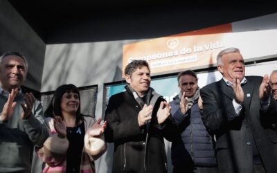 Axel Kicillof en Berazategui criticó la «destrucción» de Javier Milei: «Festeja cuando cierran las empresas»