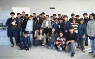 MAYRA JUNTO A ESTUDIANTES SECUNDARIOS EN OTRO ENCUENTRO “¿QUÉ ESCUELA QUEREMOS?”: “PARA TRANSFORMAR, PRIMERO HAY QUE ESCUCHAR”